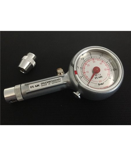 Tyre pressure gauge with straight and 90° sloping connector and drain valve